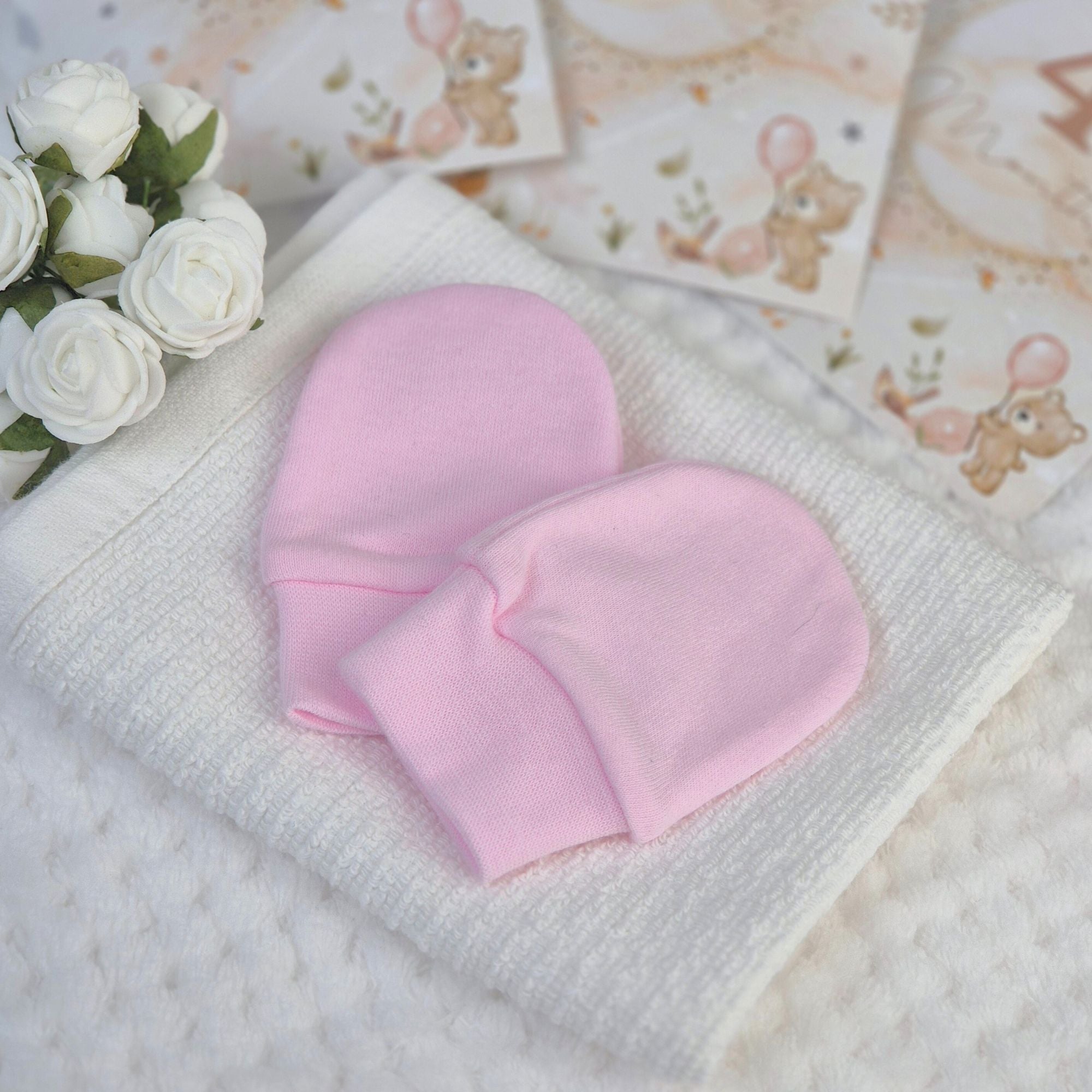 Pink anti scratch baby mittens 0-6 months in size. Baby essential for newborn baby. 100% cotton.