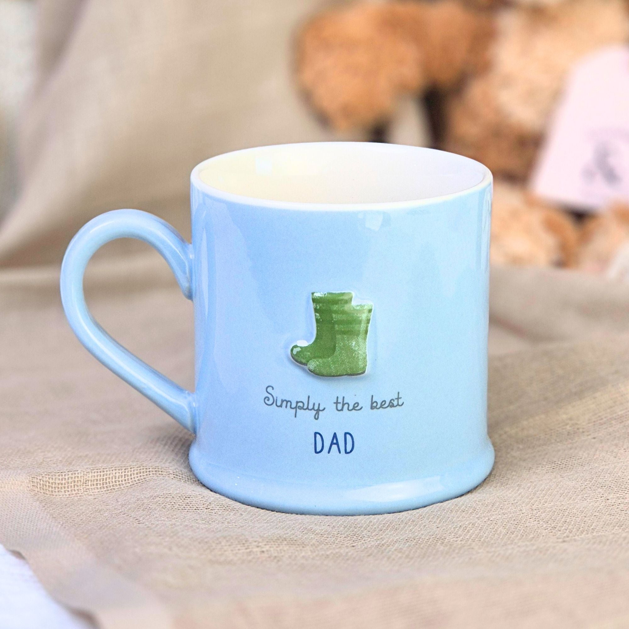 Simply the best blue keepsake mug for Dad with classic wellington boot design and sweet sentiment. Perfect gift for New Dad or Father's Day Gift.