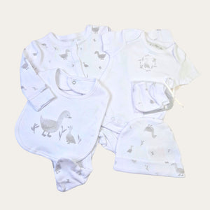 Unisex Baby Clothing Set in White 'Ducks' Unisex Baby Clothes.