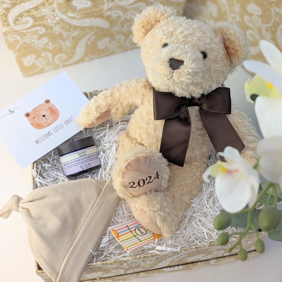 new mum gifts box with steiff teddy bear and gifts for mum