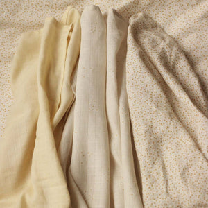 Organic Muslin Squares (pack of 3) 'Wild Chamomile' Muslins.