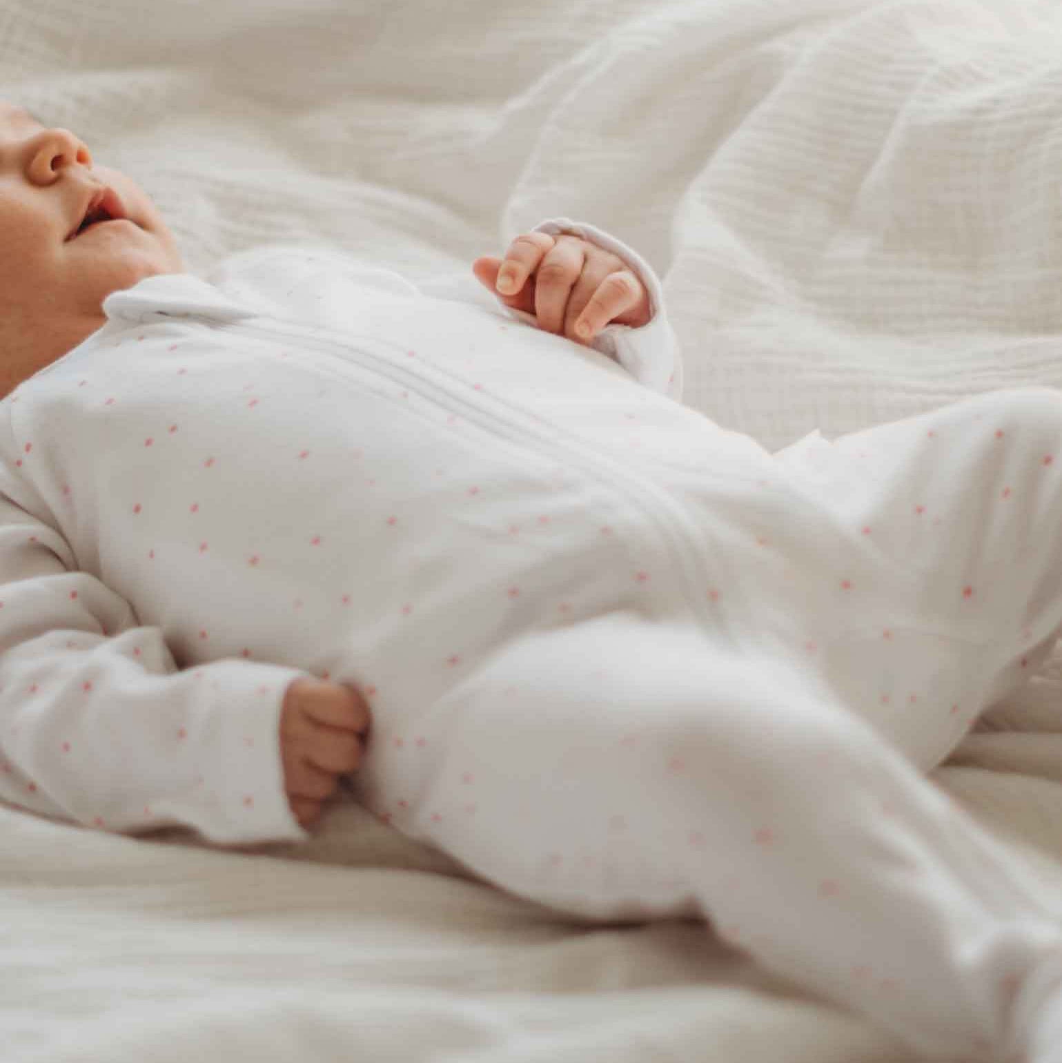 2 Pack Zip Baby Growsuits – Pale Pink Bear Print