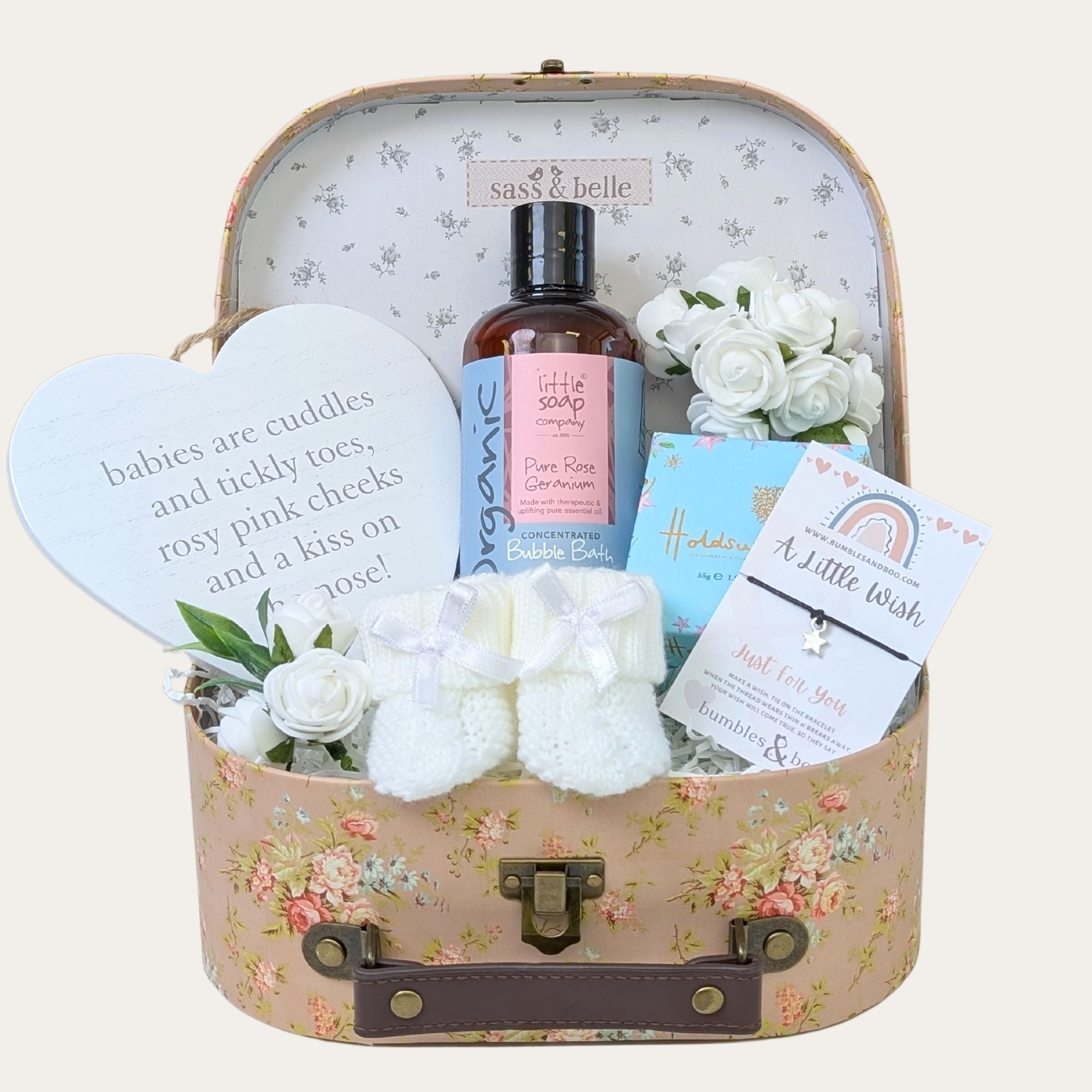 Mum to be gifts hamper with relaxation presents and chocolates. Bumbles and Boo.