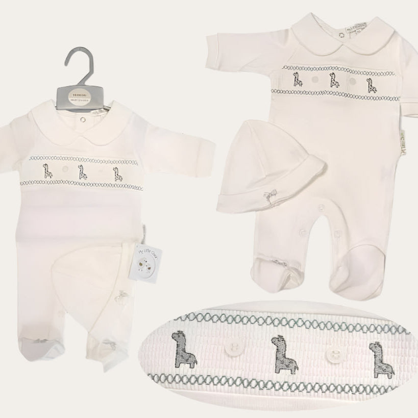 White Giraffe Baby All In One Set with Hat – baby clothing set