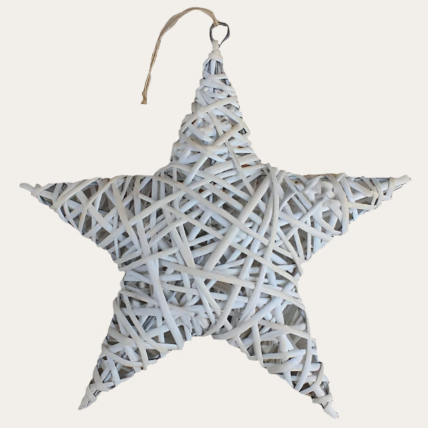 White Wicker Wash Full Star Mum Gifts.