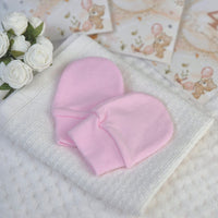 Pink anti scratch baby mittens 0-6 months in size. Baby essential for newborn baby. 100% cotton. 