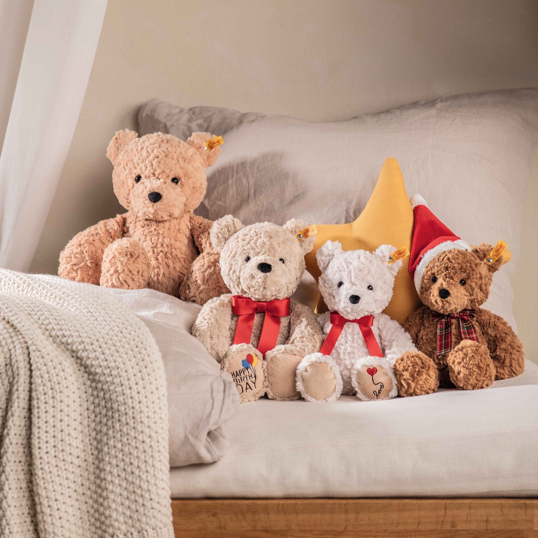 Jimmy Christmas Teddy Bear - Cuddly Teddy Bears - Bumbles & Boo