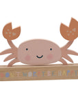 Our Crab Mantel Plaque is a gorgeous addition to any child's bedroom. Featuring a don’t worry be happy message, this wooden plaque is decorated with an adorable pink crab.