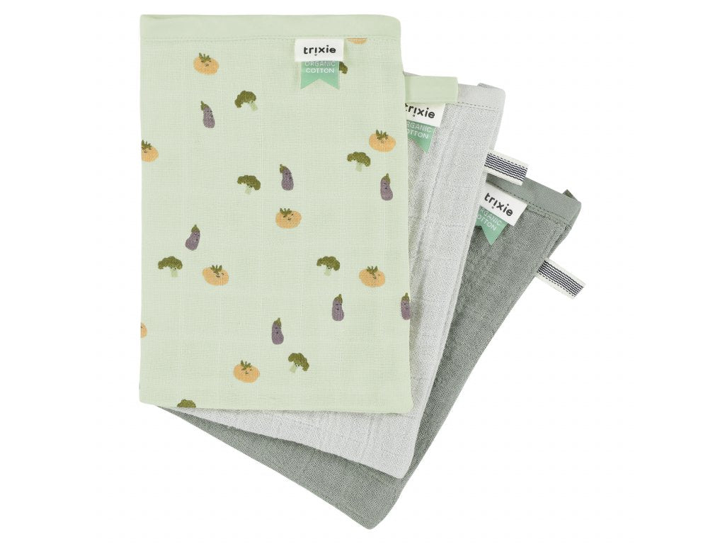 washcloth 3 pack in pale green and greys. Features a vegetable design