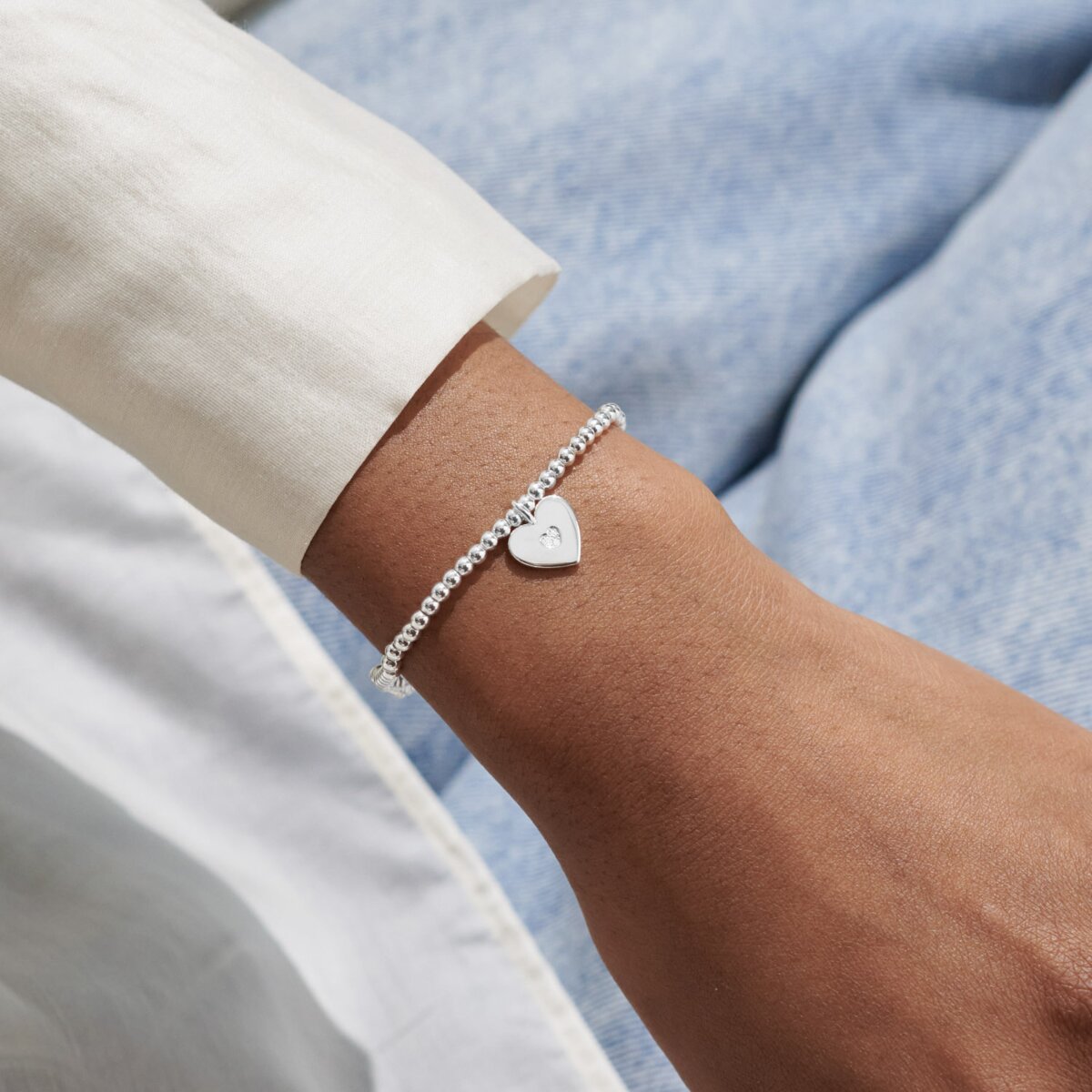 You're Going To Be A Grandma silver-plated sentiment bracelet detail