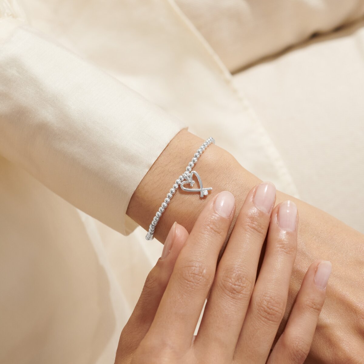 Joma Jewellery Beautiful Wife bracelet with sentiment card