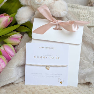 Joma Jewellery 'A Little Mummy To Be' bracelet on a card.