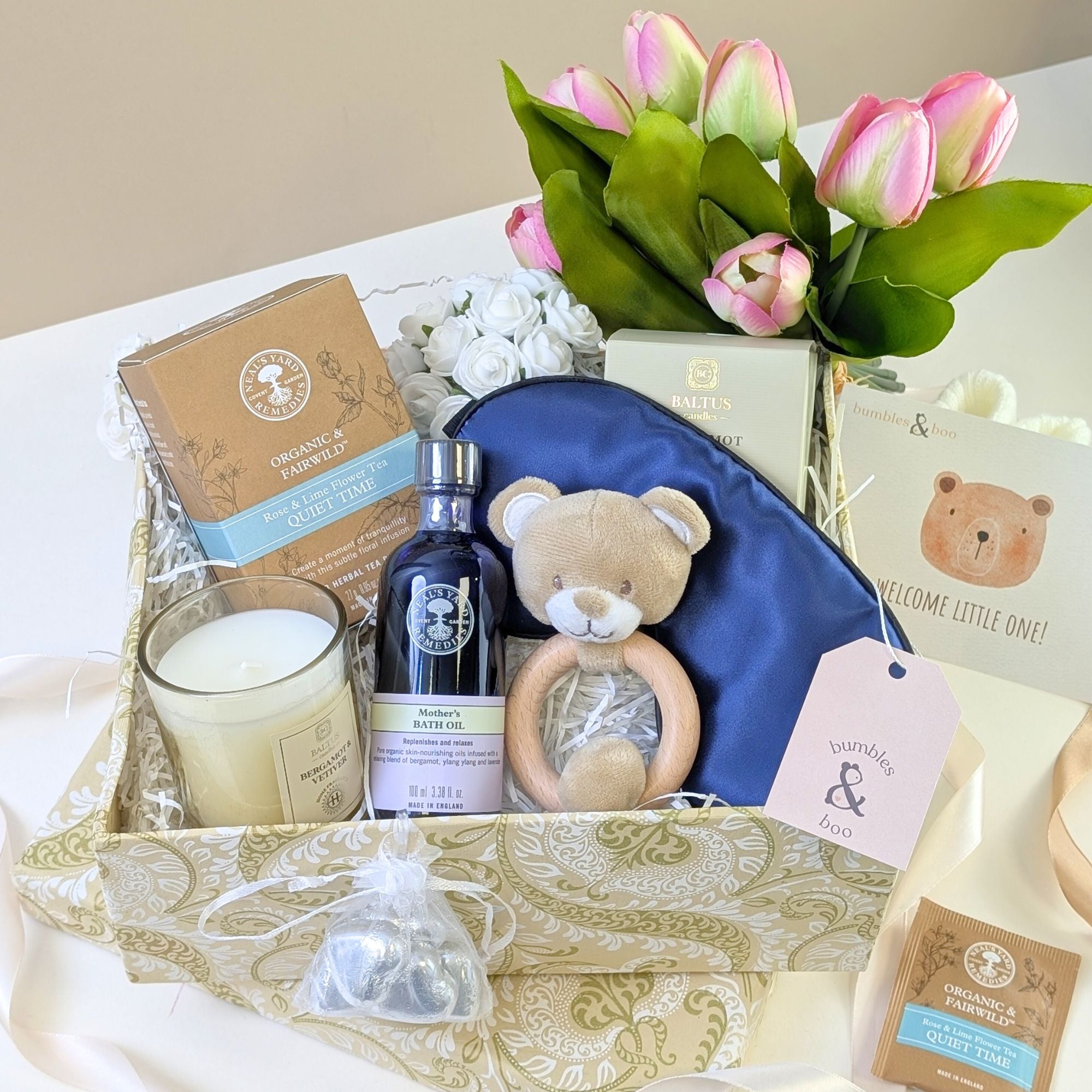New mum hamper in a gifts box with relaxation treats and presents for the new baby. Bumbles and Boo.