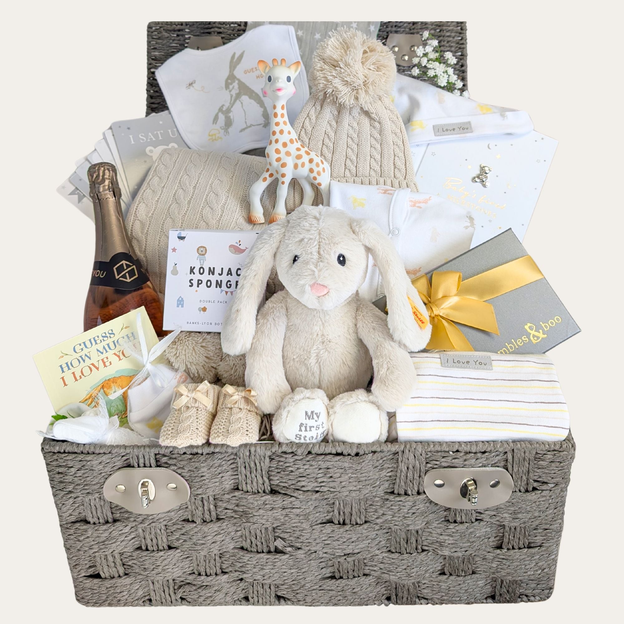 Luxury new mum gifts hamper basket with gifts for both baby and a new mum. Bumbles and Boo.
