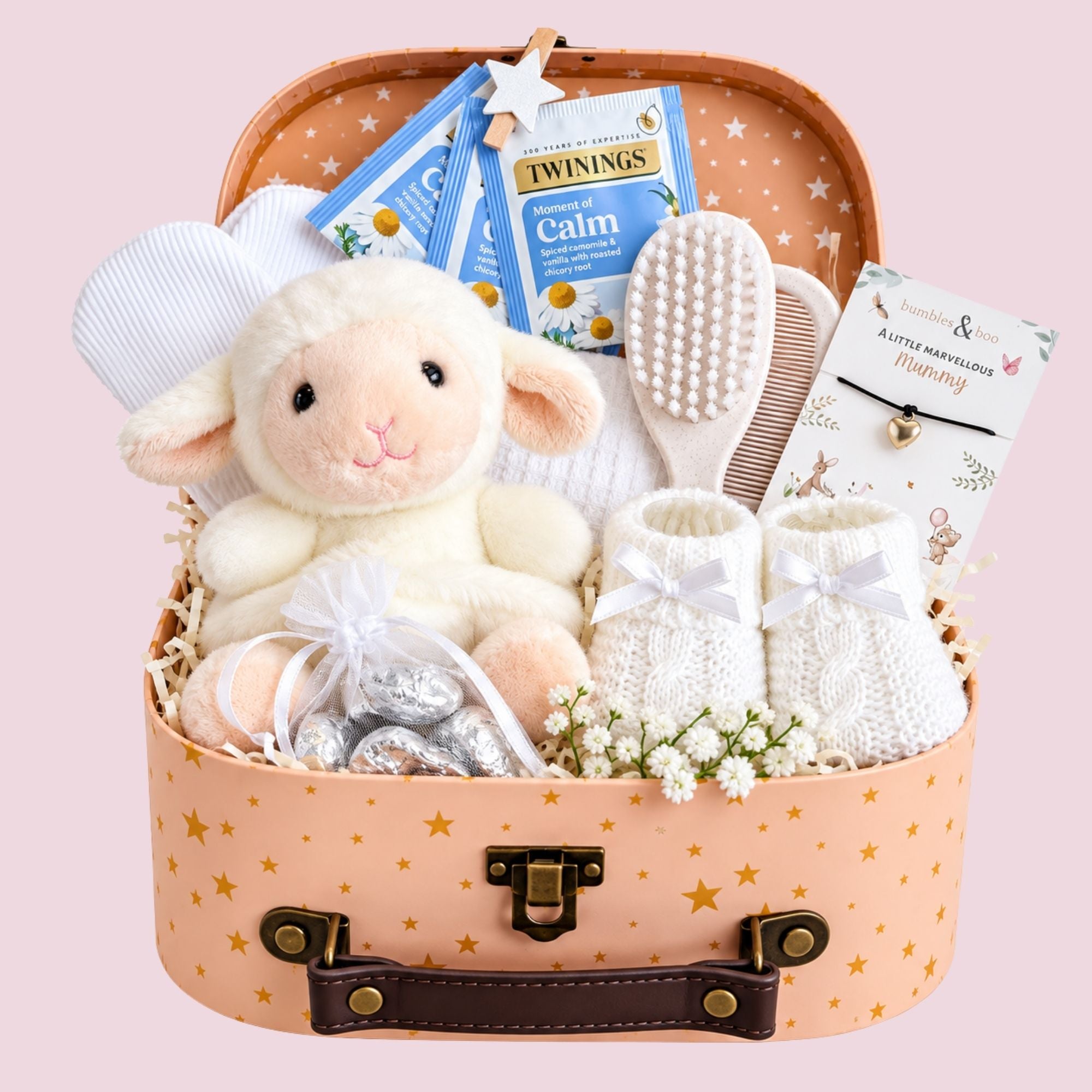 Small new mum gifts hamper with soft lamb soft toy and indulgent presents for mum. 
