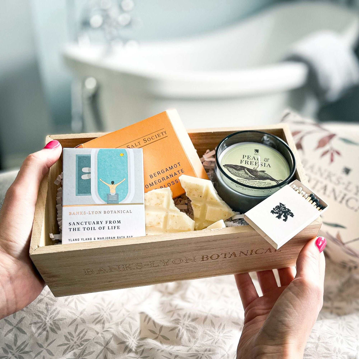Banks Lyon Relaxation Gift Set - Luxury Spa Box - Bumbles & Boo