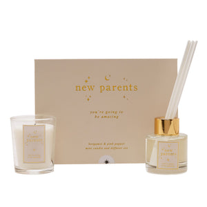 Mini candle and reed diffuser with new parents message and star detailing