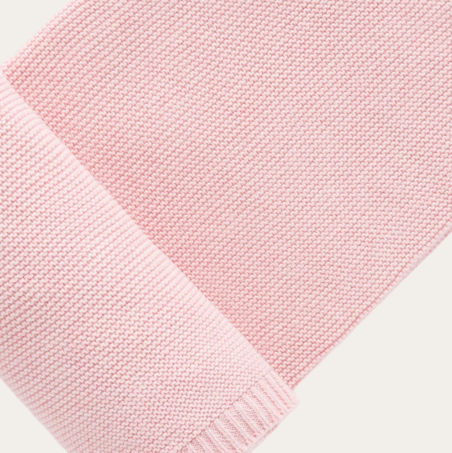 Cosy cotton baby blanket in pale pink