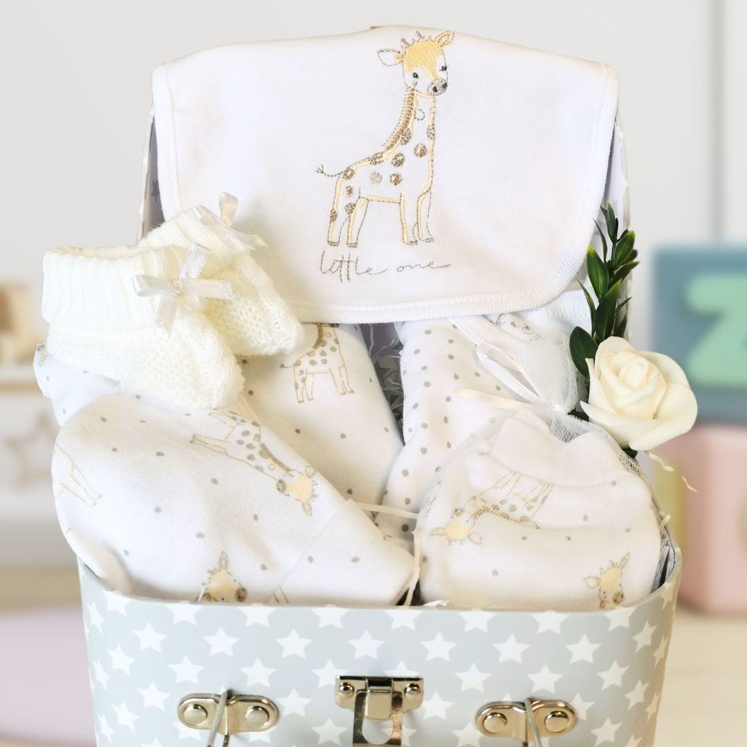 baby gifts keepsake box with giraffe clothing set