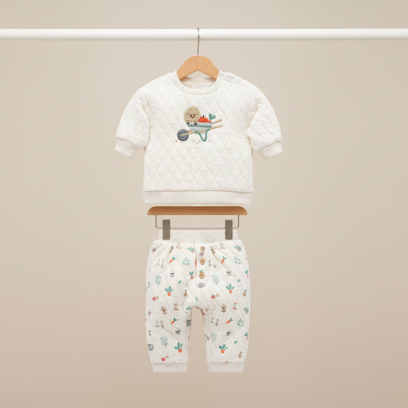 Baby clothing set with garden print joggers