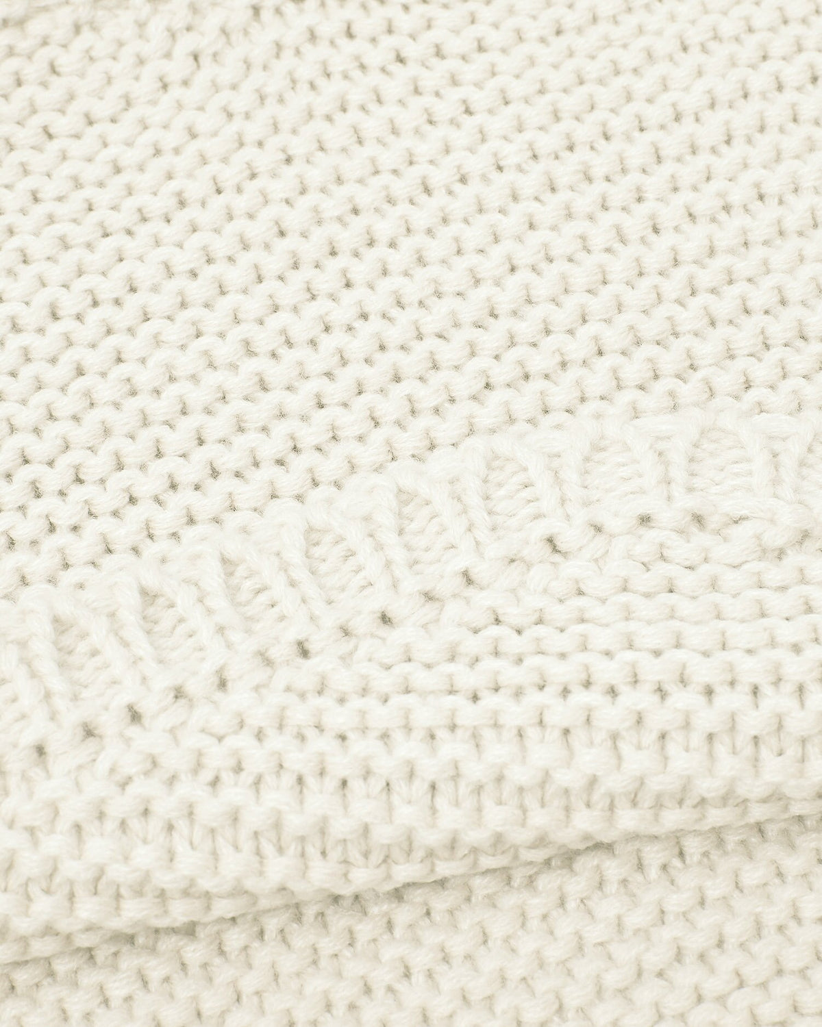 White knitted baby poncho for 3-6 months