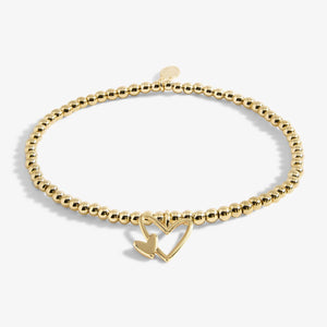 Wonderful Mum gold Bracelet with beaded design and double heart charm