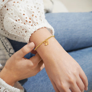 Wonderful Mum gold Bracelet worn on the wrist