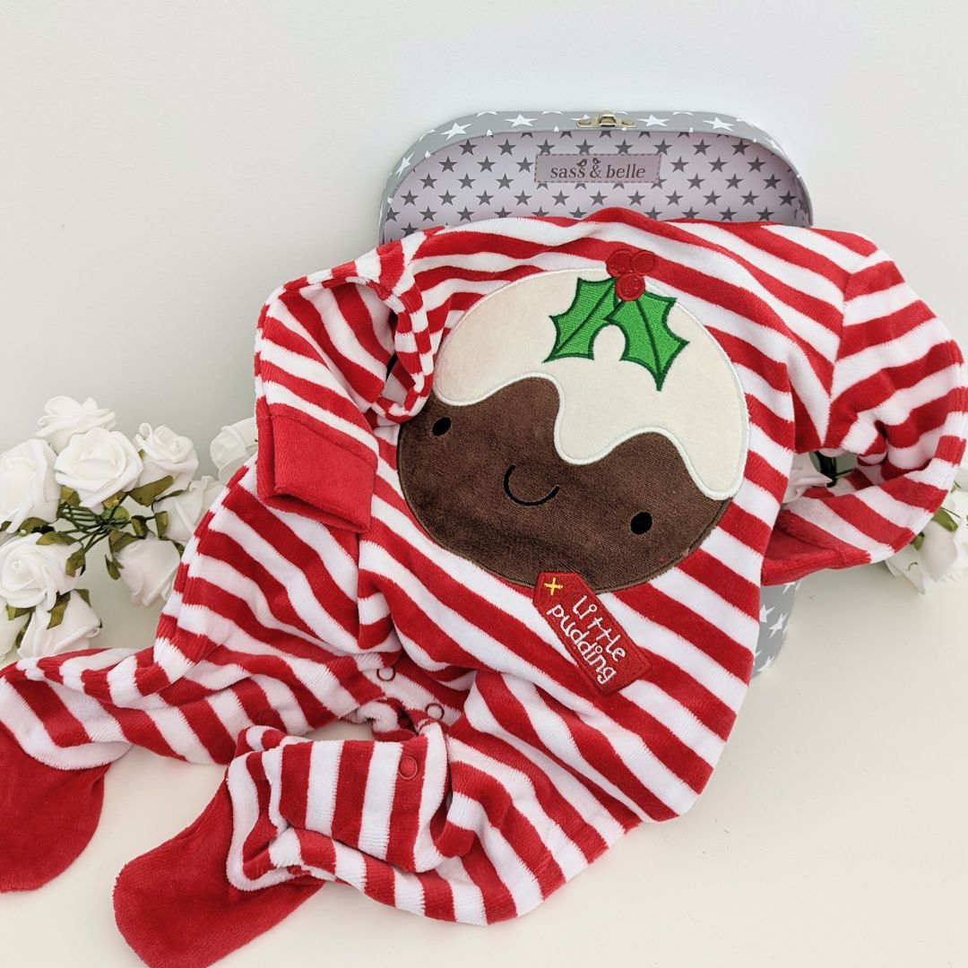 Baby&#39;s First Christmas Gift - A Little Pudding Hamper