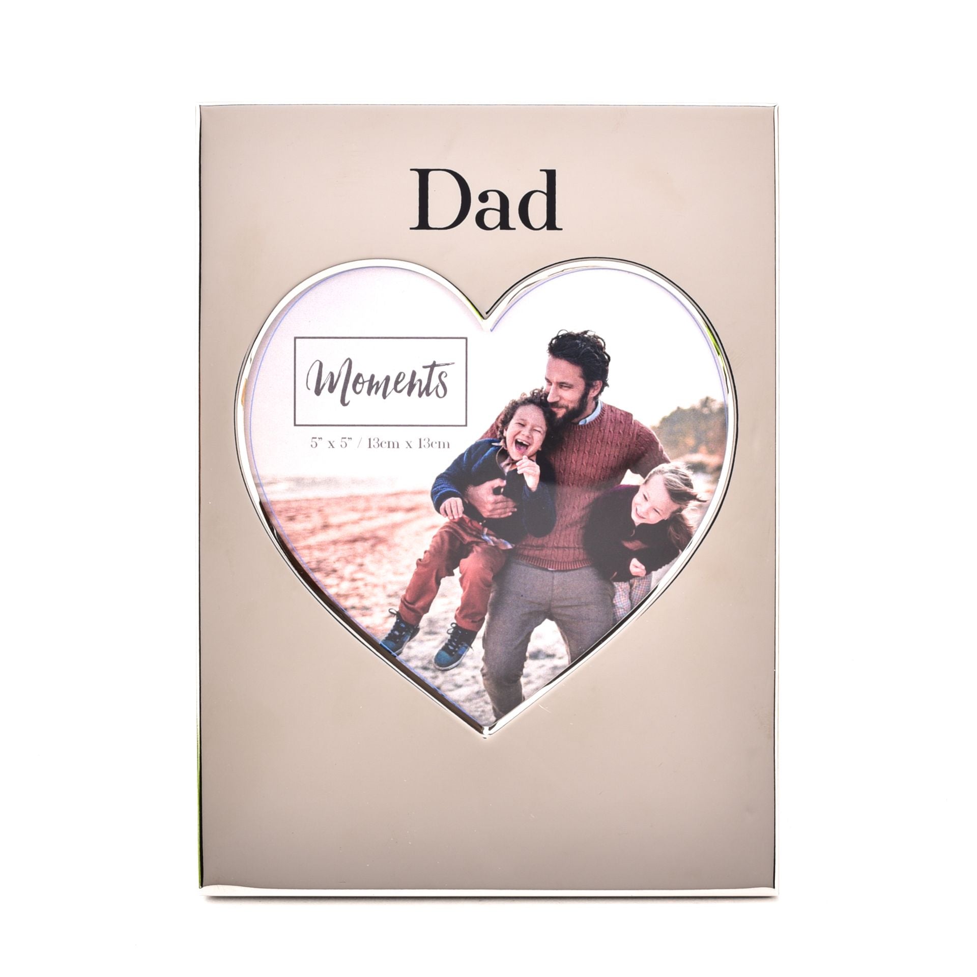 A silver mount heart shaped photo picture frame with the inscription 'DAD'  The perfect new dad or fathers day present  Photo size 5 x 5