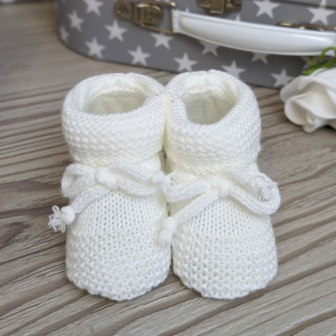 white-knit-baby-booties-gift