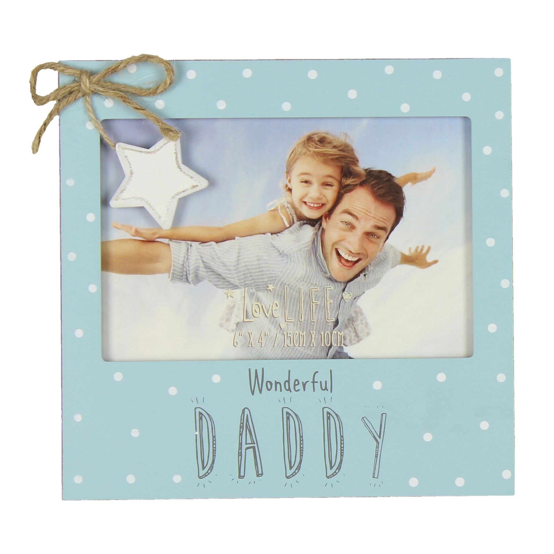 Let your Dad know just how special he is with this &#39;Wonderful Daddy&#39; Photo Frame from Love Life. This stylish blue polka dot photo frame makes for a perfect gift to a Dad on Father&#39;s Day, their birthday or any other special occasion.